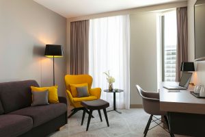 Hilton Garden Inn Bordeaux Centre - Suite Familiale - Côté Salon